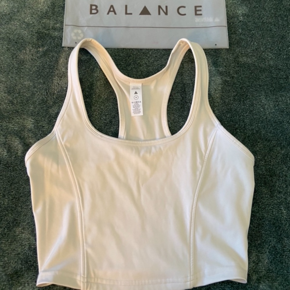 Roam tank balance athletica